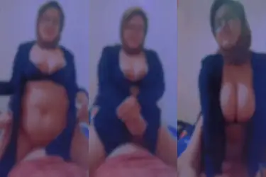 Athirah Jilbab Goyang Posisi Atas Hot 2026 poster